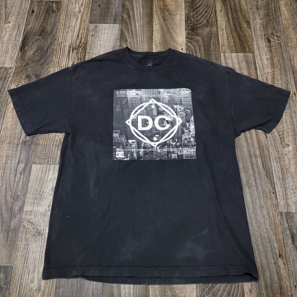 DC Shoes Men's Black Graphic Logo Short Sleeve Crew Neck Cotton T-Shirt XL